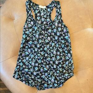 Forever 21 Blue Racerback Floral Tank Top - s